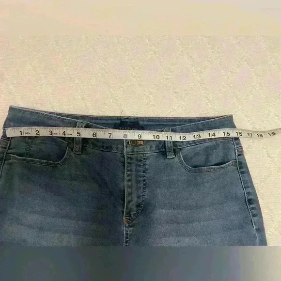 Talbots curvy jeans size 8 - Picture 4 of 7